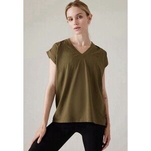 Women’s Athleta Outbound Twist Back Short Cap Sleeve Tee Olive Green Top Size M